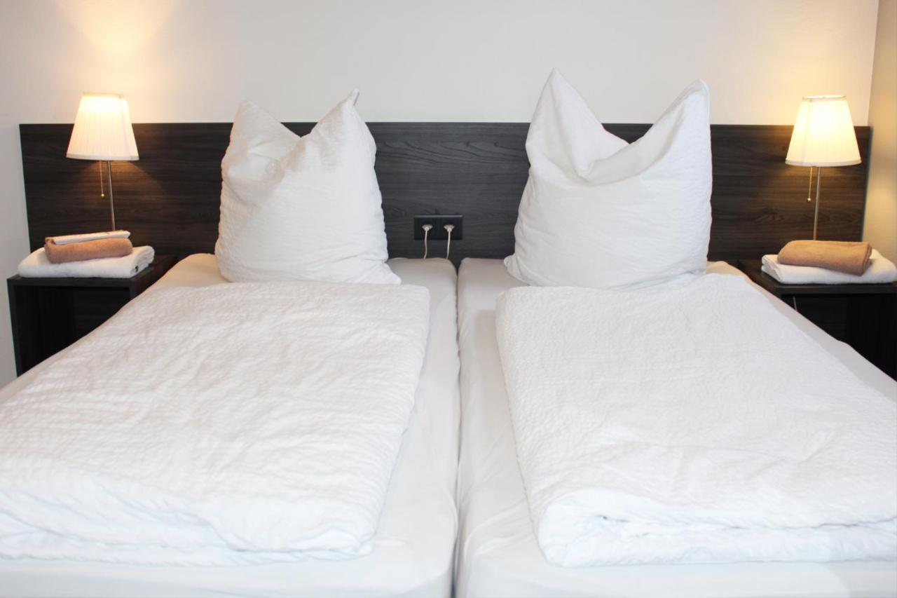Looks-Inn Viernheim Extérieur photo