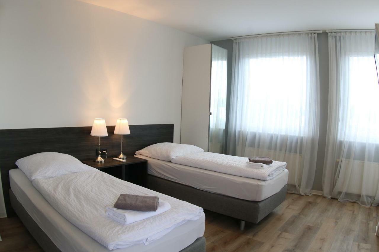 Looks-Inn Viernheim Extérieur photo
